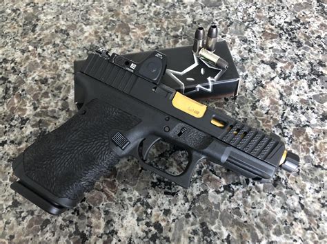 Complete Guide For Customizing A Glock 19 Gen 4