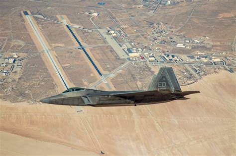 Edwards Testers Successfully Integrate Criis On F 22 Raptor Edwards