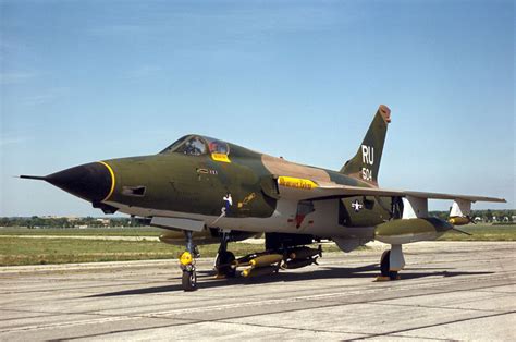 Republic F 105 Thunderchief