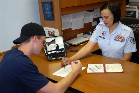 Tips For Navigating Air Force Recruiting Office Requirements