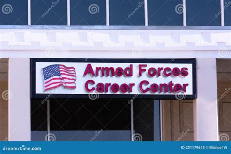 What Are The Benefits Of Armed Force Career Centers?